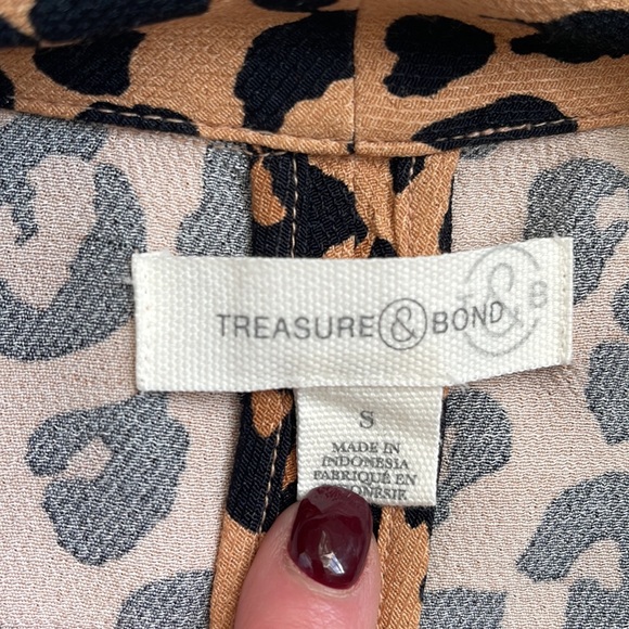 Treasure and Bond Leopard Print Open Front Cardigan - Picture 7 of 10